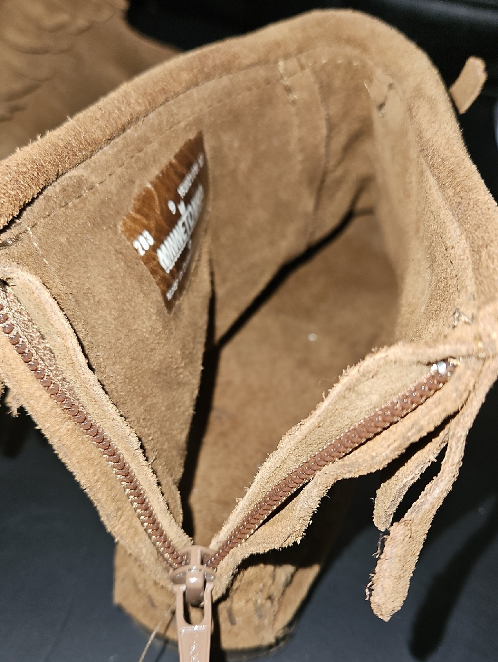 Minnetonka Suede Moccasin Boots in Camel Brown Size 9 - Picture 10 of 10